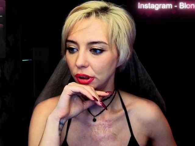 BlondIce webcam