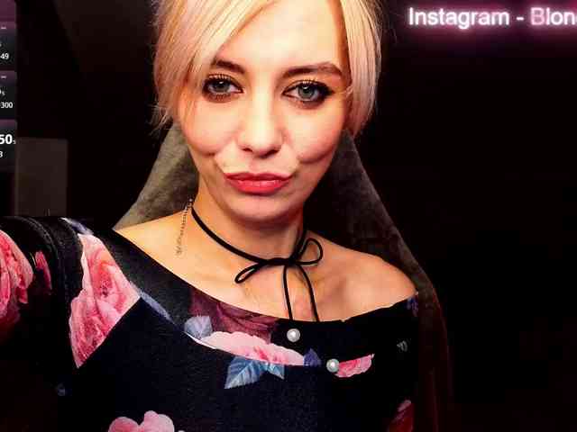 BlondIce webcam