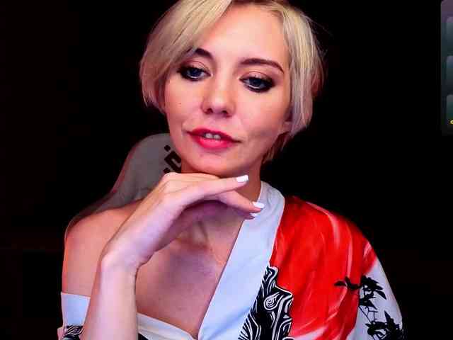 BlondIce webcam