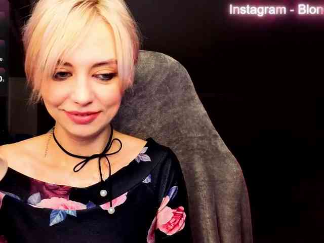 BlondIce webcam