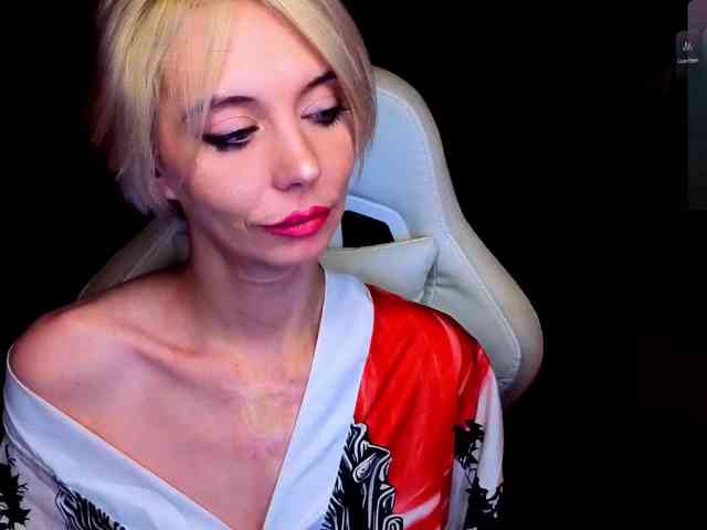 BlondIce webcam