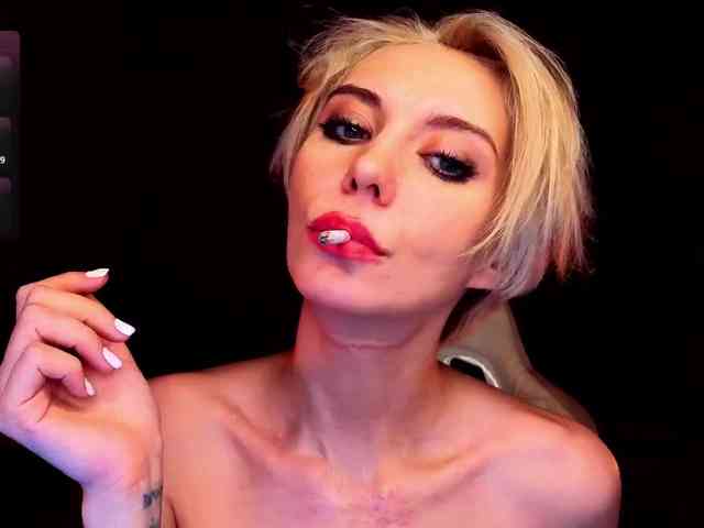 BlondIce webcam