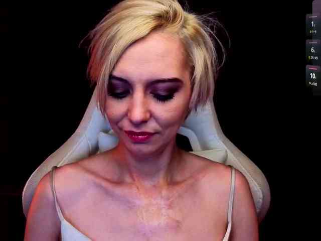 BlondIce webcam