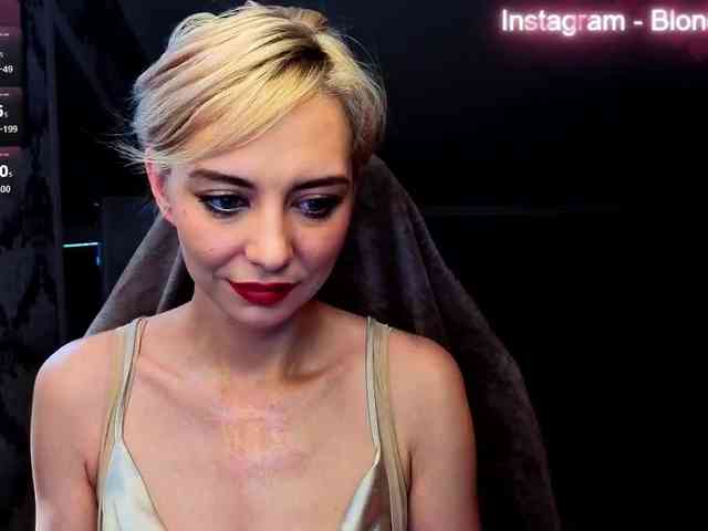 BlondIce webcam