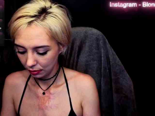 BlondIce webcam