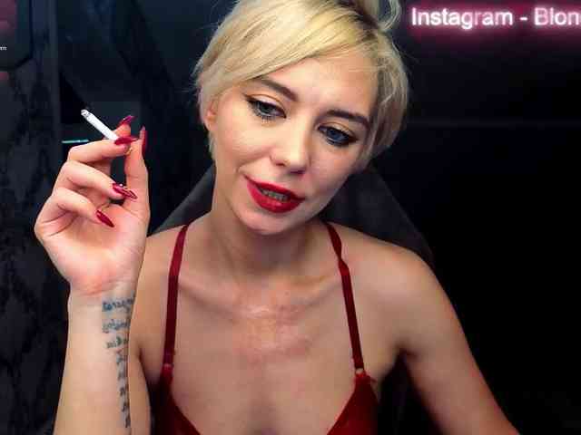 BlondIce webcam