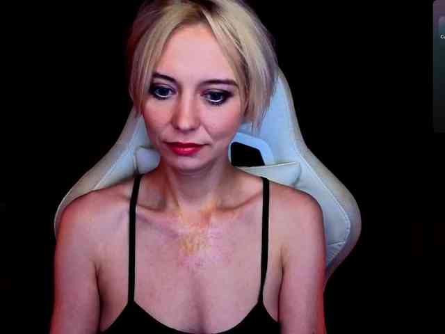 BlondIce webcam