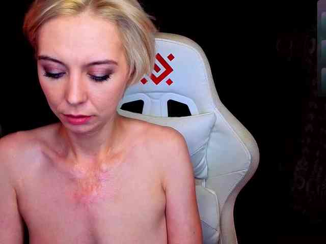 BlondIce Sex Cam Show