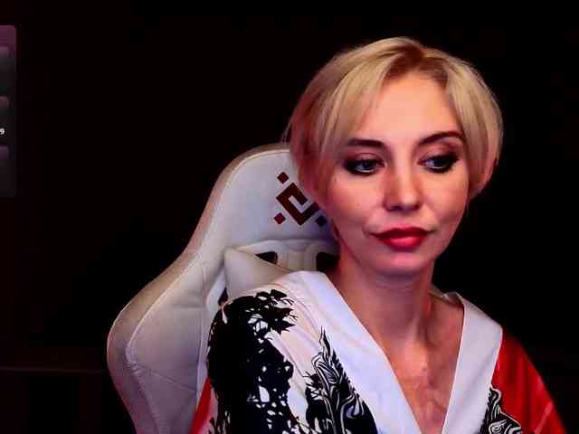 BlondIce webcam