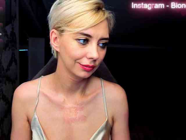 BlondIce webcam