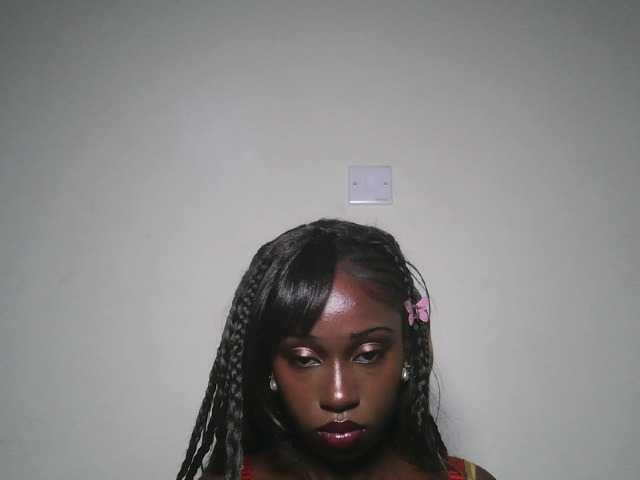Sexxytrinityy live cam on BongaCams