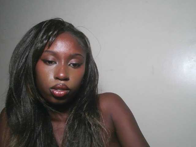 Sexxytrinityy live cam on BongaCams