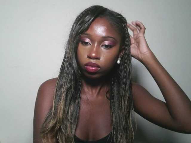 Sexxytrinityy live cam on BongaCams