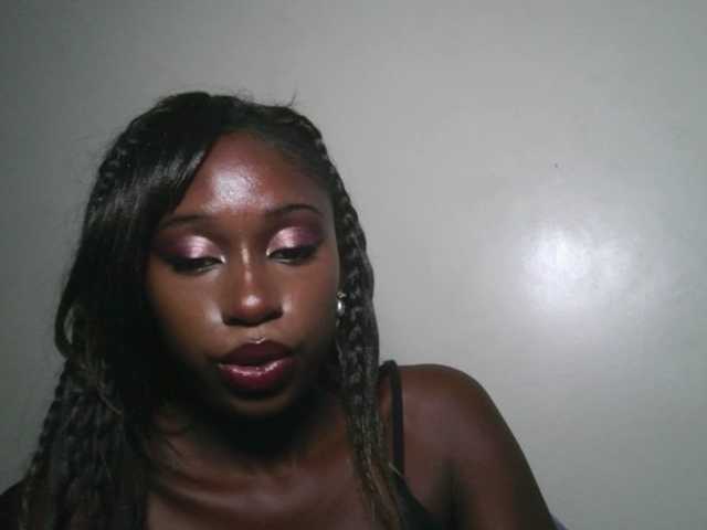 Sexxytrinityy live cam on BongaCams