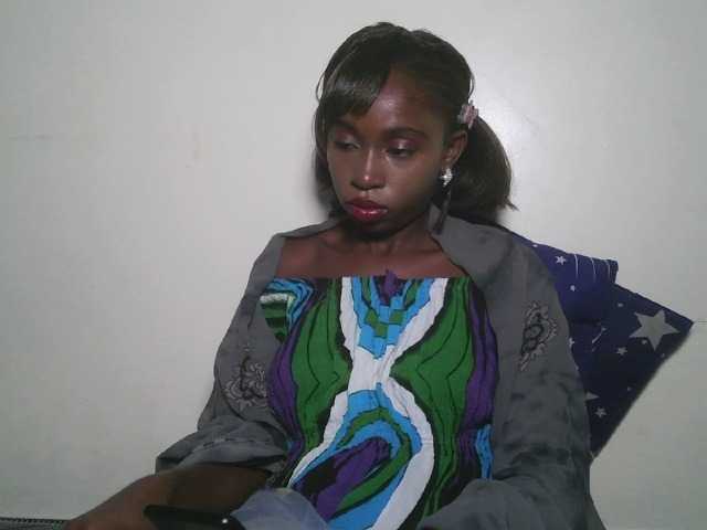 Sexxytrinityy live cam on BongaCams