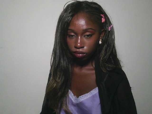 Sexxytrinityy live cam on BongaCams
