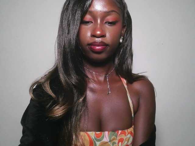 Sexxytrinityy live cam on BongaCams