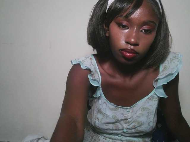 Sexxytrinityy live cam on BongaCams