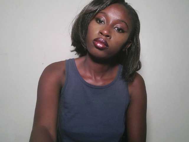 Sexxytrinityy live cam on BongaCams