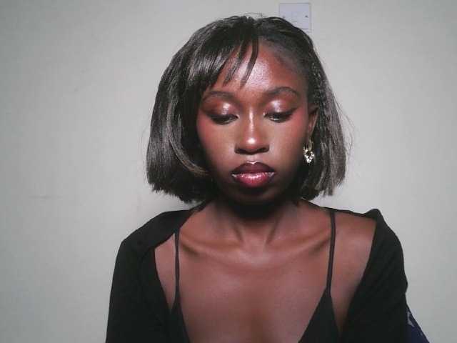 Sexxytrinityy live cam on BongaCams