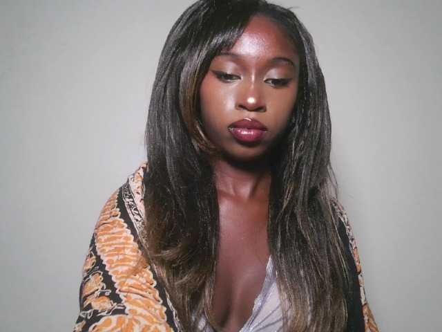 Sexxytrinityy live cam on BongaCams