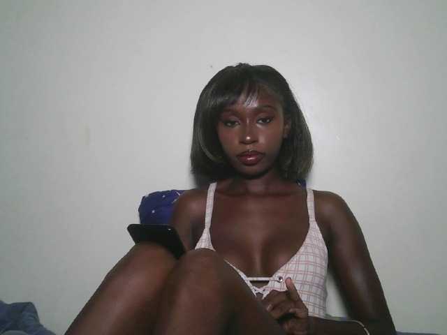 Sexxytrinityy live cam on BongaCams