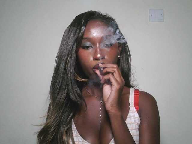 Sexxytrinityy live cam on BongaCams