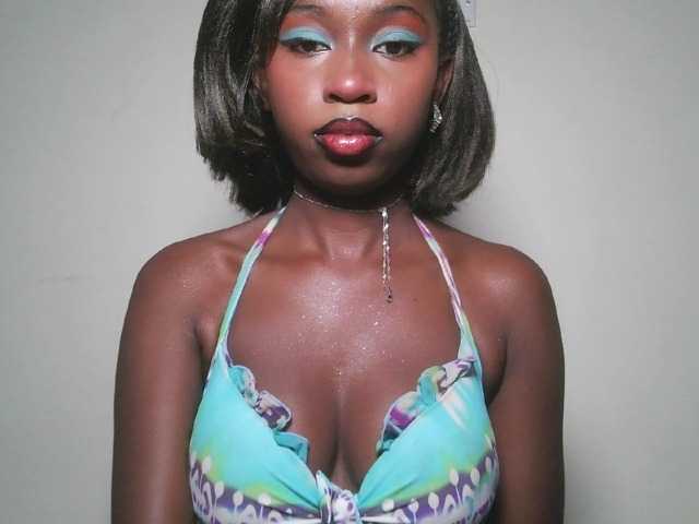 Sexxytrinityy live cam on UnifiedCams