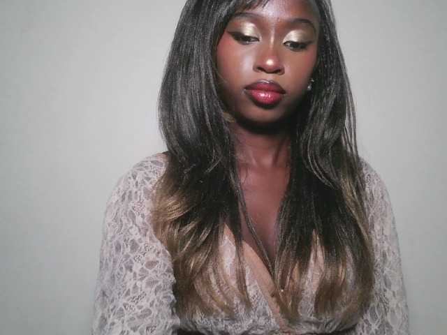 Sexxytrinityy live cam on BongaCams