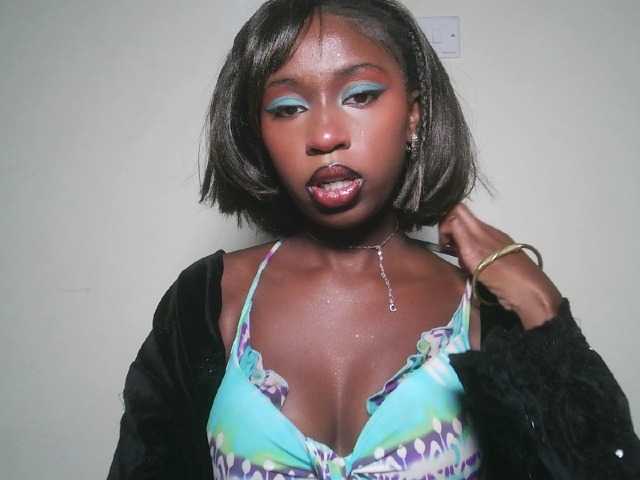 Sexxytrinityy live cam on UnifiedCams