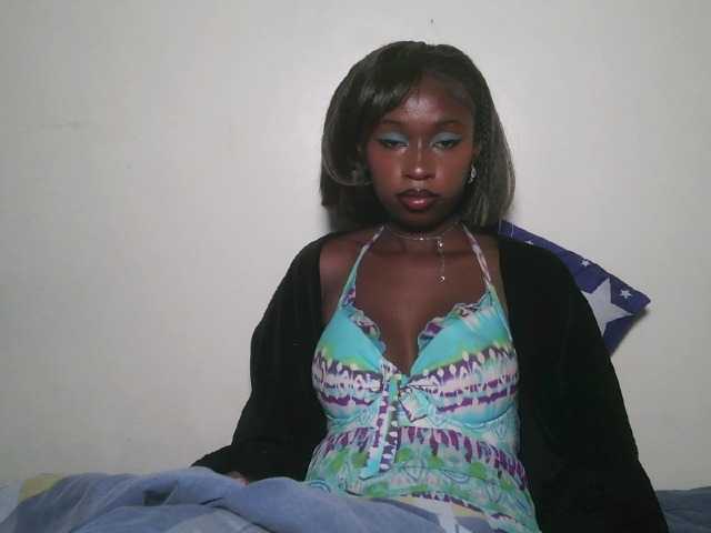 Sexxytrinityy live cam on UnifiedCams