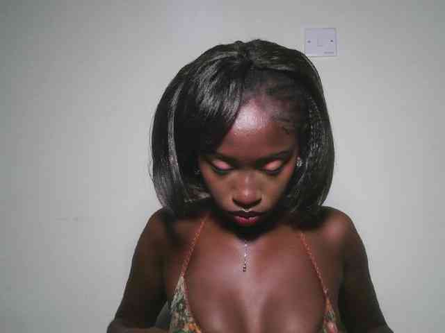 Boughie-birdy webcam