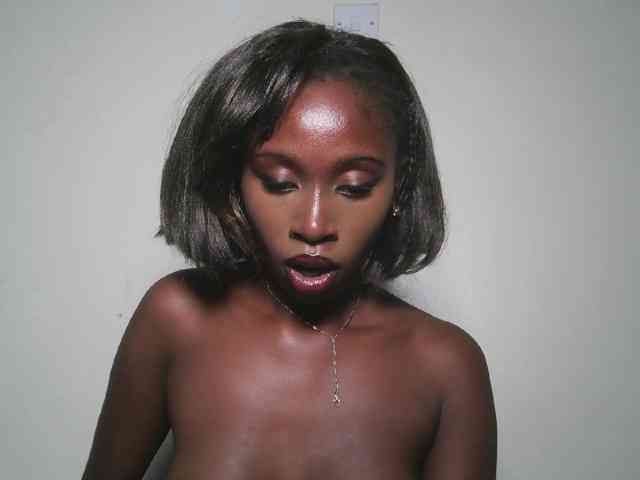 Boughie-birdy webcam
