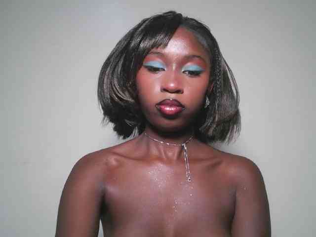 Boughie-birdy webcam