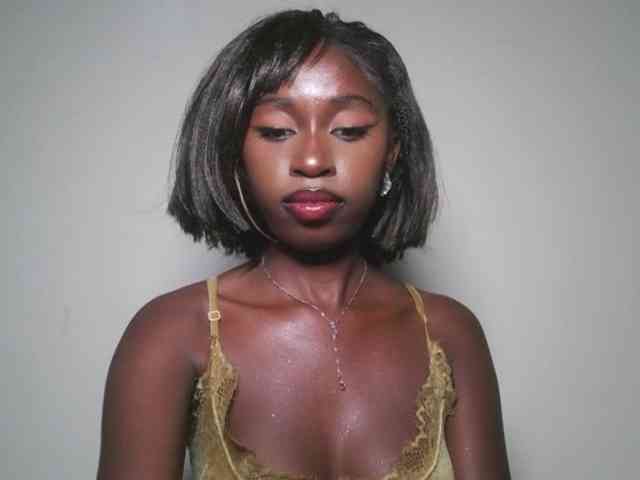 Boughie-birdy webcam