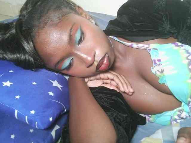 Boughie-birdy webcam