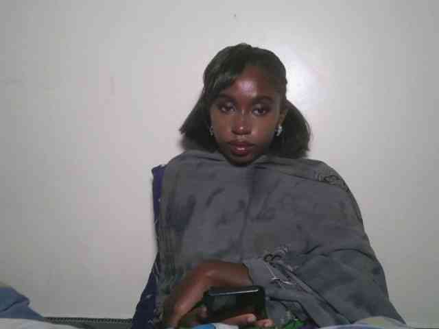 Boughie-birdy webcam