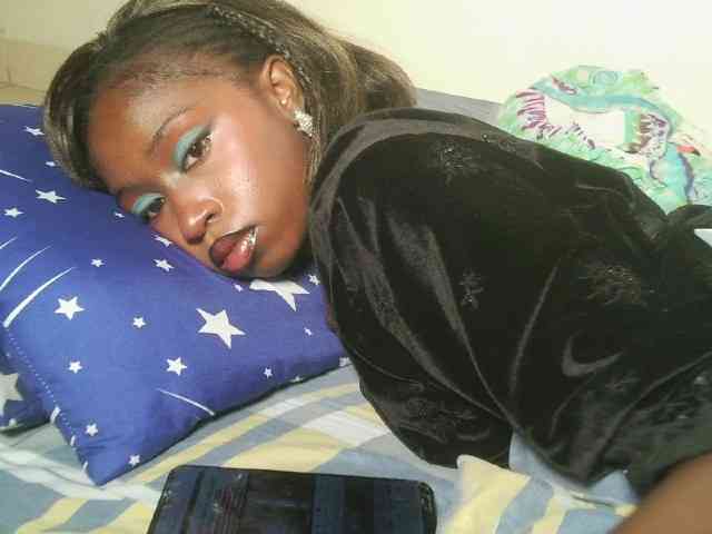 Boughie-birdy webcam