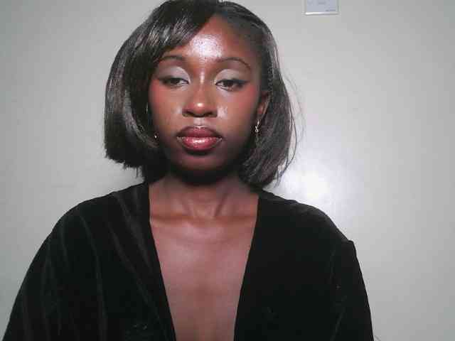 Boughie-birdy webcam