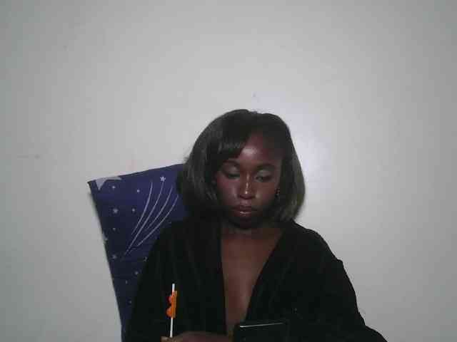 Boughie-birdy webcam