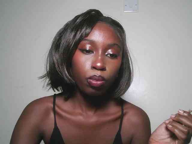 Boughie-birdy webcam