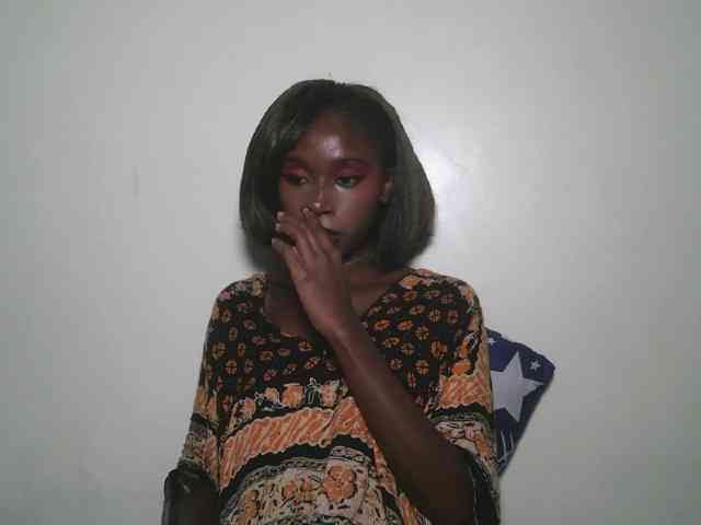 Boughie-birdy webcam
