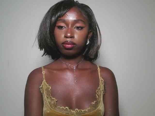 Boughie-birdy webcam