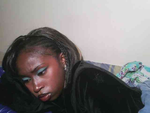 Boughie-birdy webcam