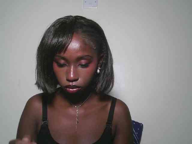 Boughie-birdy webcam