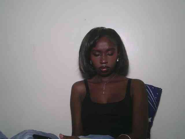 Boughie-birdy webcam