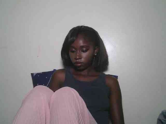Boughie-birdy webcam