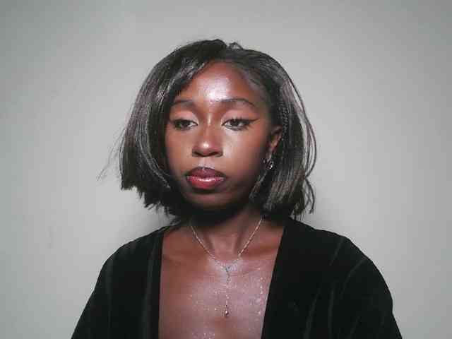Boughie-birdy webcam