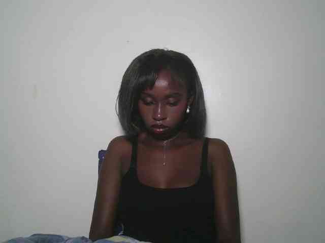 Boughie-birdy webcam