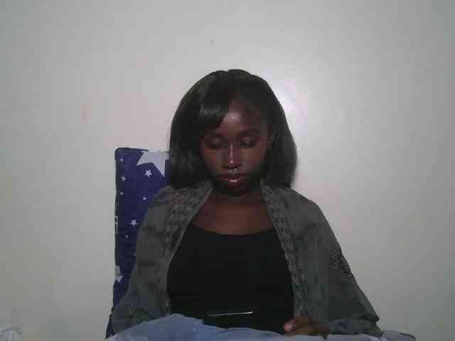 Boughie-birdy webcam